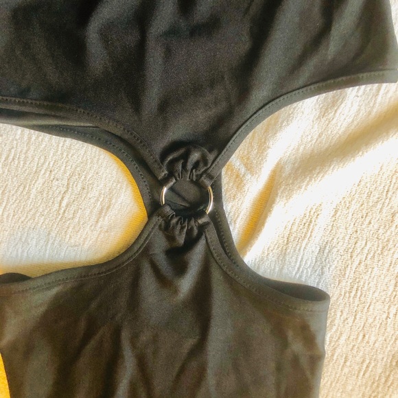 Pick-a-boo party - Picture 4 of 4